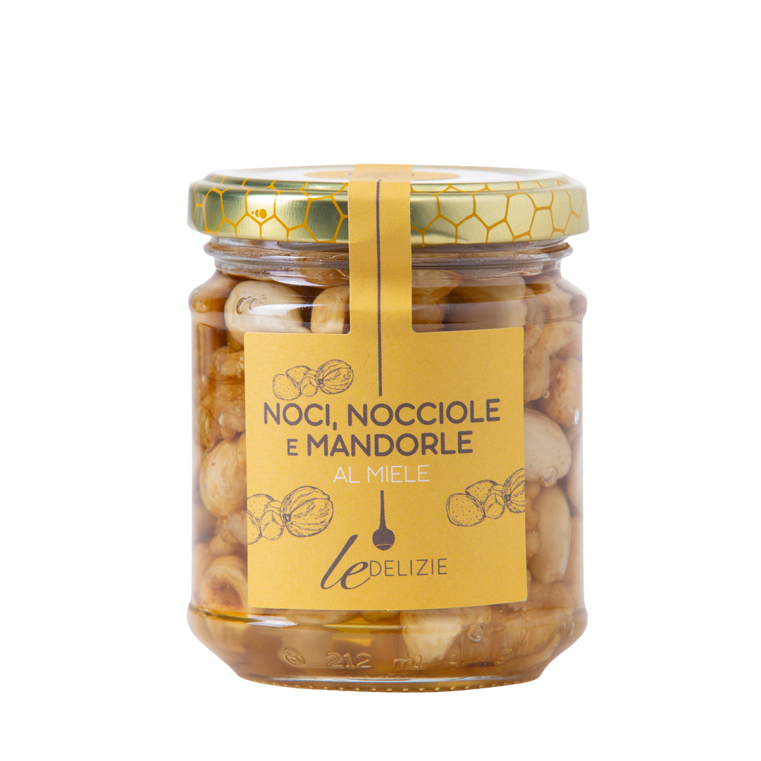 Delizia di noci, nocciole e mandorle